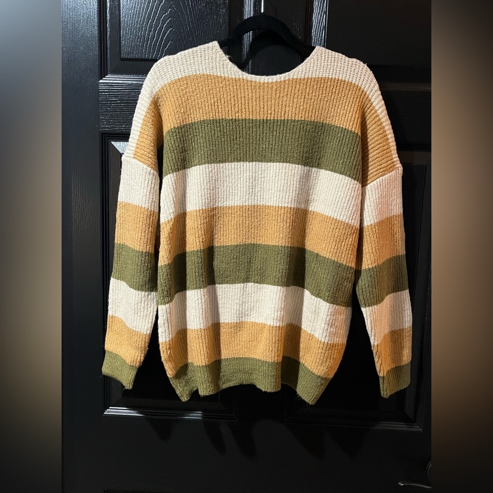 Doe & Rae Sweater NWOT - Picture 5 of 5